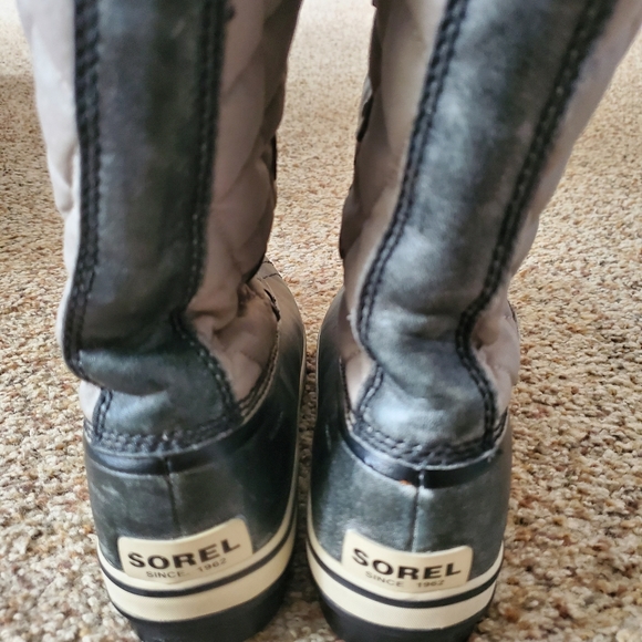 Womens Sorel Snow Boots - Picture 6 of 10